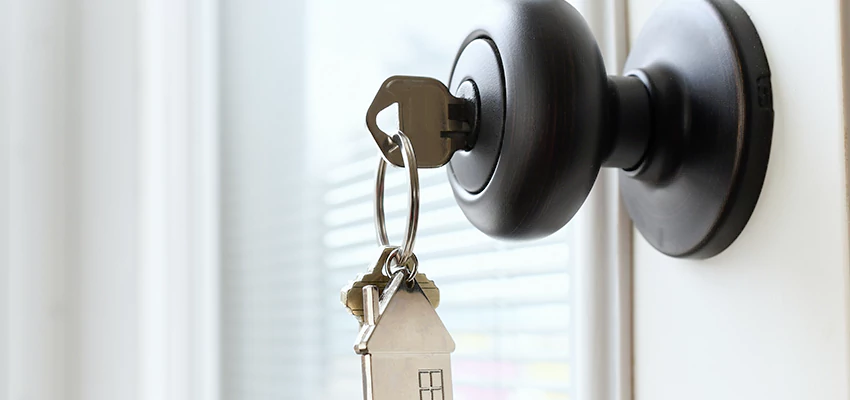 Bifold Door Knob Replacement in French Valley, California