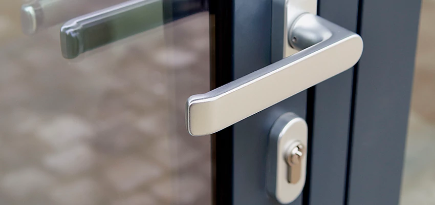 Broken Door Lock Cylinder Repair in French Valley, California